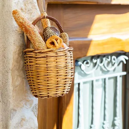 Flash House Spetses Town